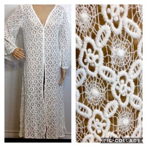 Coven & Co. White Cotton Lace Kimono/Robe